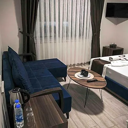 Bornova Ξενοδοχείο 3*